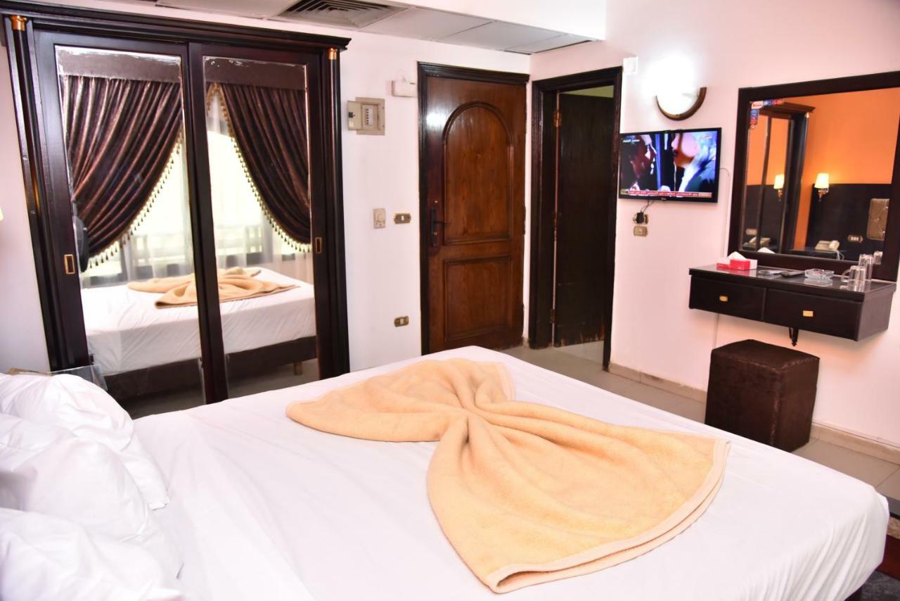Royal Pyramids Hotel Kairo Eksteriør billede